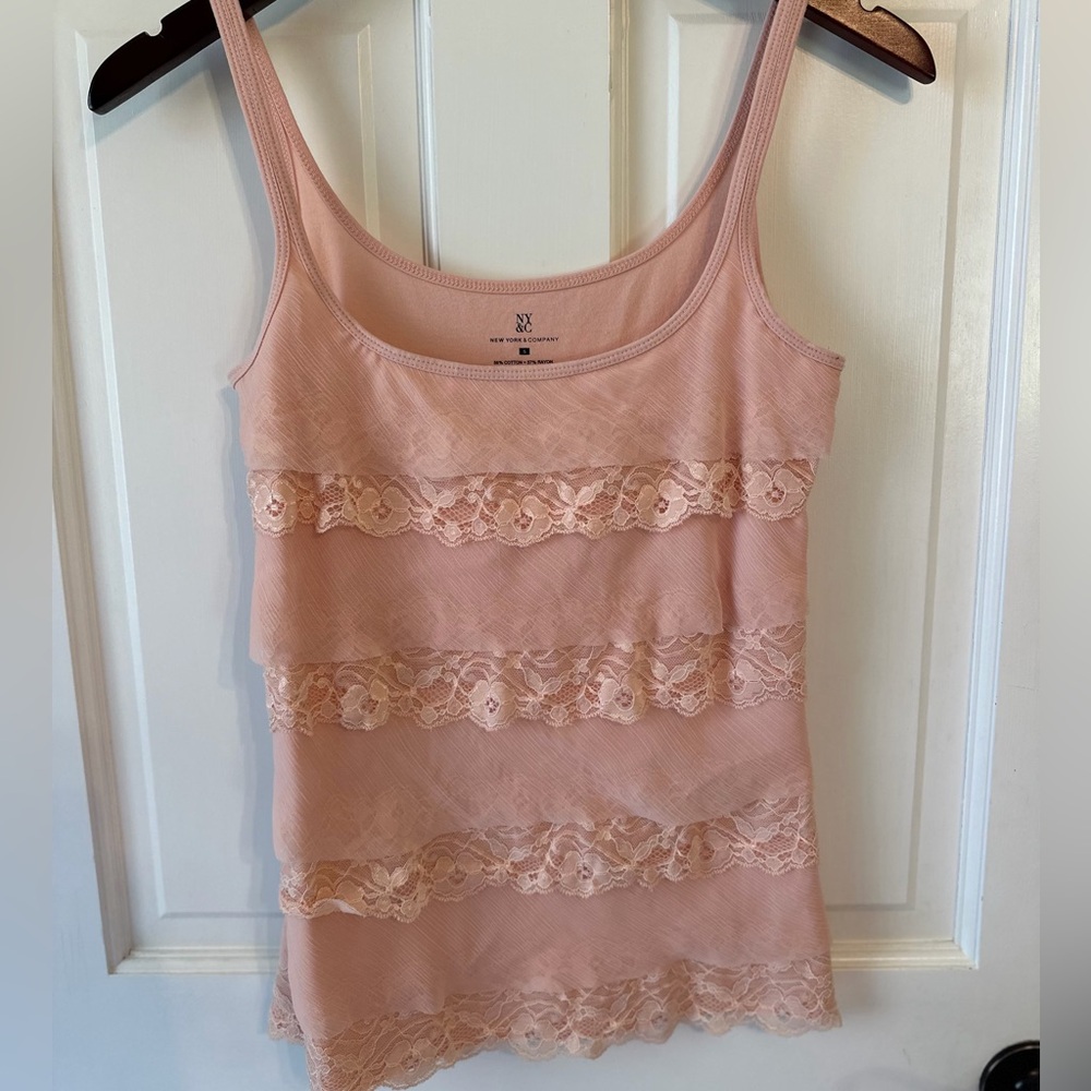 New York & Company Peach Pink Lace Trim Tank Top